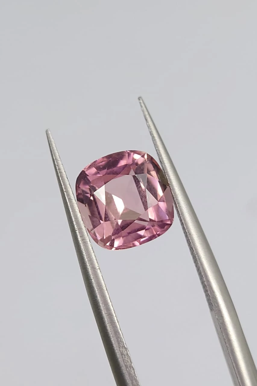 2.05ct Natural Pink Tourmaline Cushion Cut Loose gemstone From  Afghanistan — view 3
